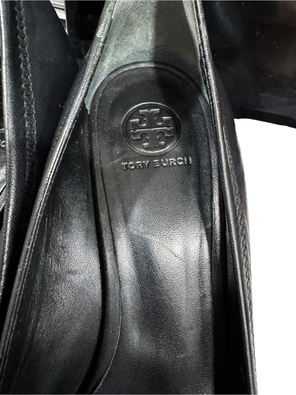 Tory Burch Black Leather Flats with Gold Logo Medallion - Picture 12 of 12